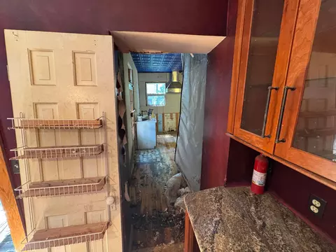 Entry Way - 29-31 Smith Pl, Columbus, OH 43201 photo 3 of 11