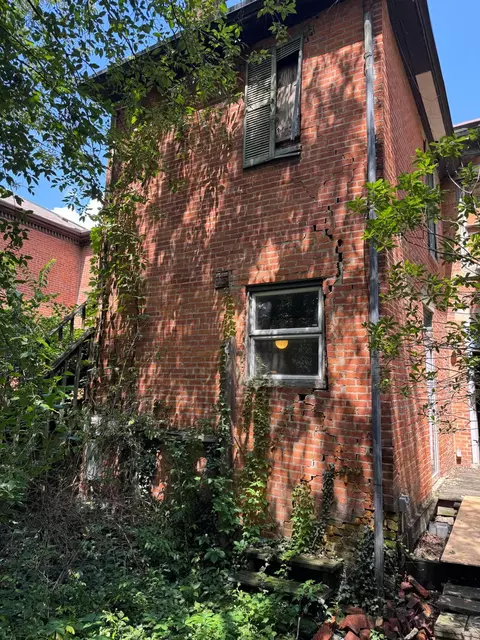 Exterior - 29-31 Smith Pl, Columbus, OH 43201 photo 7 of 21