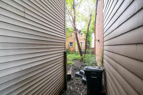 Exterior - 29-31 Smith Pl, Columbus, OH 43201 photo 5 of 21