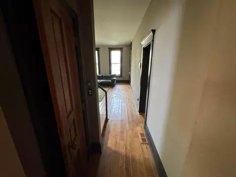 Entry Way - 29-31 Smith Pl, Columbus, OH 43201 photo 7 of 11