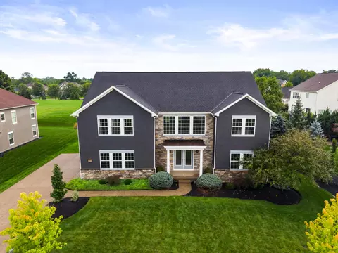 2424 Mccumber Ln, Lewis Center, OH 43035
