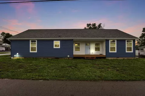 216 Wood St, Buckeye Lake, OH 43008
