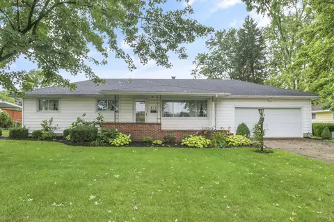 817 Amherst Dr, Urbana, OH 43078