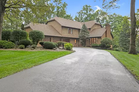 100 Tanglewood Dr, West Liberty, OH 43357