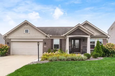 1548 Adena Pointe Dr, Marysville, OH 43040