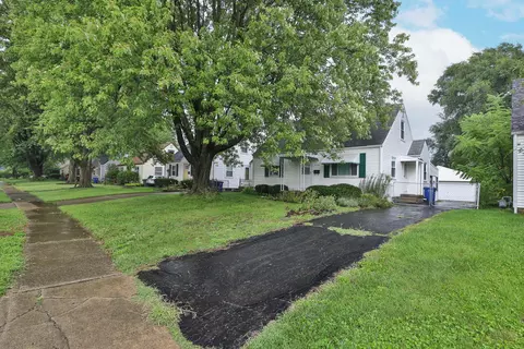 3220 Medina Ave, Columbus, OH 43224