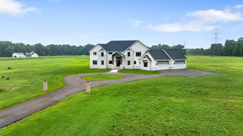 12173 Woodtown Rd, Galena, OH 43021