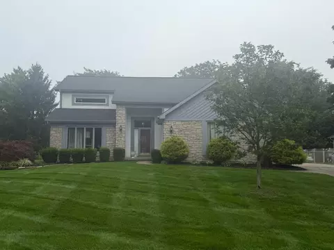 3015 Shoreline Dr, Lewis Center, OH 43035