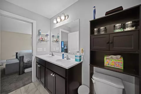 Bath - 153 Paramus Ave, Newark, OH 43055 photo 4 of 5