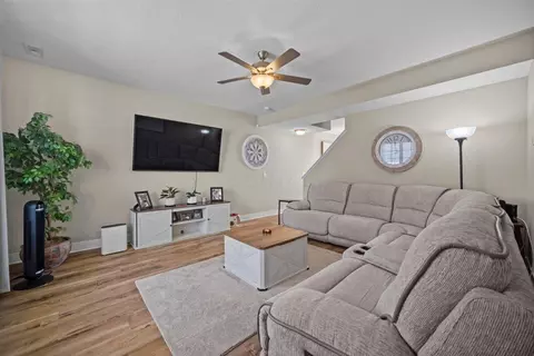 Living - 153 Paramus Ave, Newark, OH 43055 photo 1 of 1