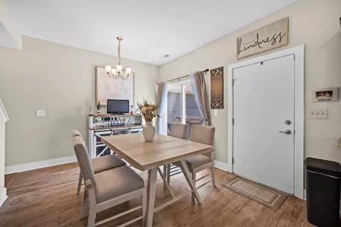 Dining - 153 Paramus Ave, Newark, OH 43055 photo 3 of 3