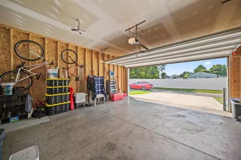 Entry Way - 153 Paramus Ave, Newark, OH 43055 photo 1 of 1