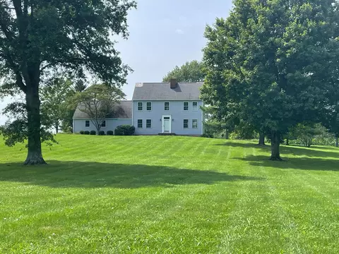 Exterior - 19465 Winchester Rd, Circleville, OH 43113 photo 2 of 10