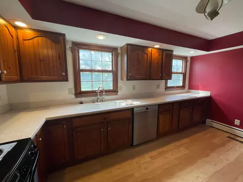 Kitchen - 19465 Winchester Rd, Circleville, OH 43113 photo 2 of 6