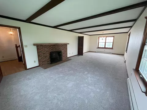 Living - 19465 Winchester Rd, Circleville, OH 43113 photo 1 of 8