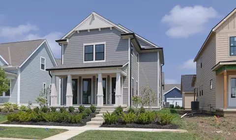 5129 Maple Dr, Lewis Center, OH 43035