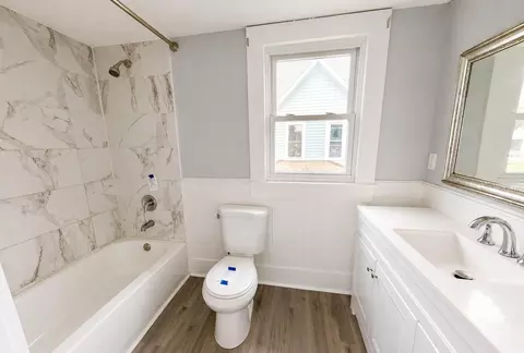 Bath - 30 E Channel St, Newark, OH 43055 photo 2 of 2