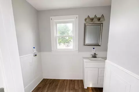 Bath - 30 E Channel St, Newark, OH 43055 photo 1 of 2