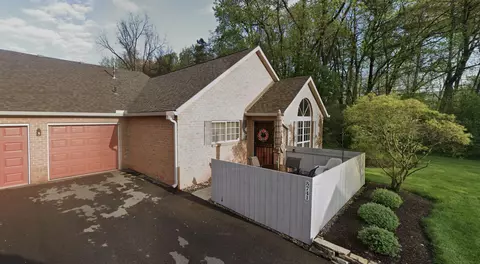 5741 Black Walnut Dr, Columbus, OH 43230