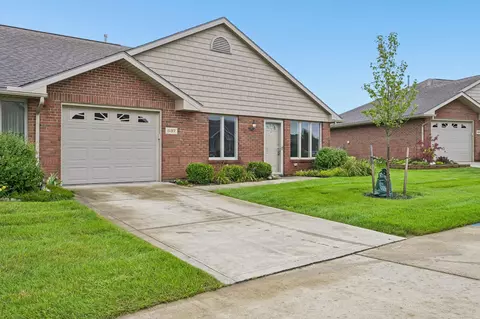 837 Hickory Hill Dr, Marysville, OH 43040