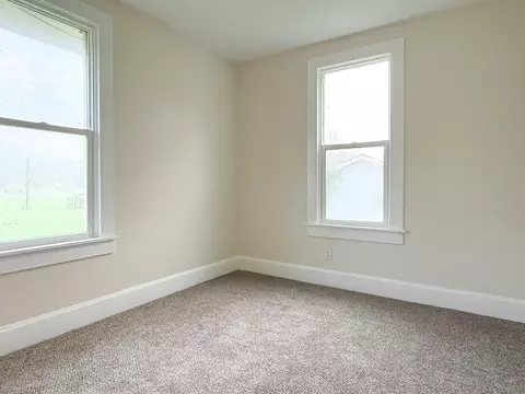 Bedroom - 36006 Hocking Dr, Logan, OH 43138 photo 4 of 7