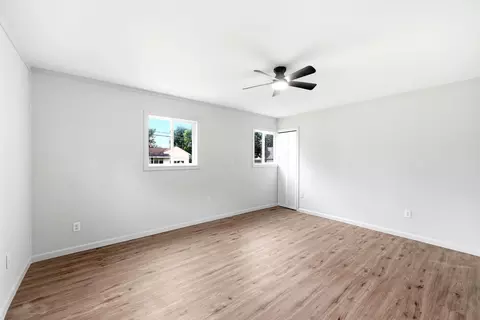 Living - 589 Uncapher Ave, Marion, OH 43302 photo 5 of 6