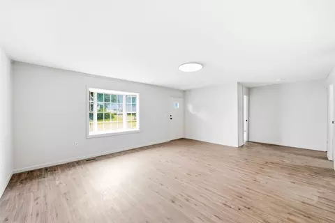 Living - 589 Uncapher Ave, Marion, OH 43302 photo 1 of 6