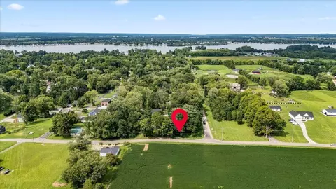 5738 Fairfield Beach Rd NE, Thornville, OH 43076
