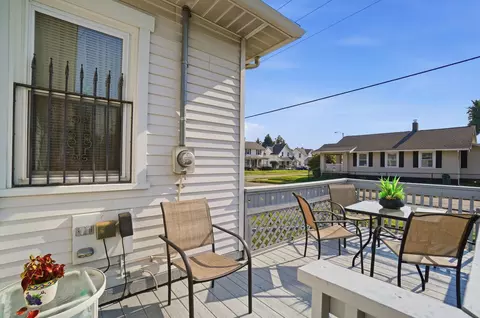 Exterior - 2323 Beatrice St, Springfield, OH 45503 photo 5 of 14