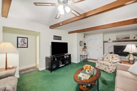 Living - 2323 Beatrice St, Springfield, OH 45503 photo 2 of 3