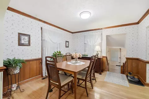 Dining - 2323 Beatrice St, Springfield, OH 45503 photo 1 of 3