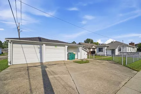 Exterior - 2323 Beatrice St, Springfield, OH 45503 photo 12 of 14