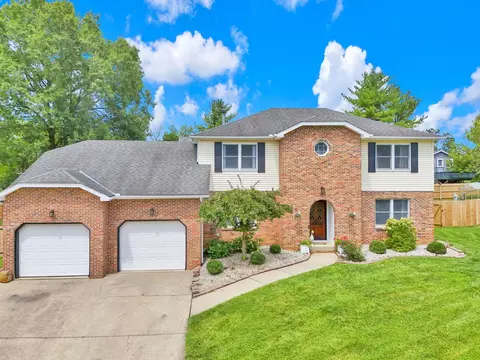 1663 Parkland Dr, Lancaster, OH 43130