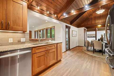Kitchen - 2756 Lear Rd, Columbus, OH 43220 photo 4 of 5