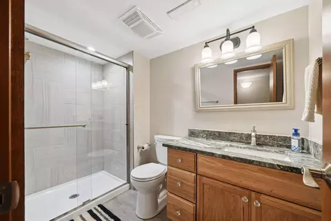 Bath - 2756 Lear Rd, Columbus, OH 43220 photo 5 of 5