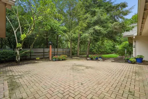 Exterior - 2756 Lear Rd, Columbus, OH 43220 photo 5 of 13
