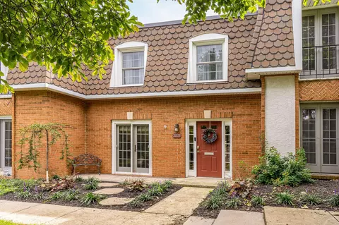 2828 Chateau Cir #84, Columbus, OH 43221