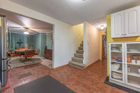 Entry Way - 7570 Troy Rd, Springfield, OH 45502 photo 2 of 2