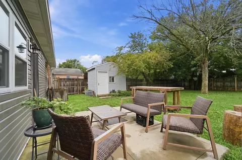 Exterior - 596 Easy St, Marion, OH 43302 photo 6 of 14