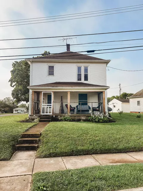 189 E Main St, Mount Sterling, OH 43143