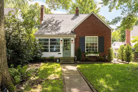 217 Garrett Pl, Columbus, OH 43214