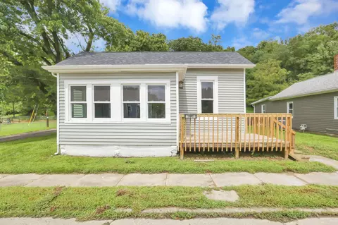 1641 Penn St, Zanesville, OH 43701