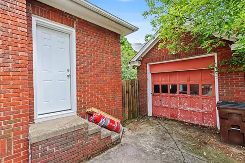 Exterior - 19 Hoffman Ave, Mansfield, OH 44906 photo 5 of 8