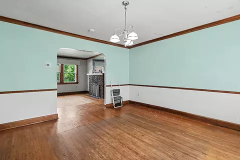 Living - 19 Hoffman Ave, Mansfield, OH 44906 photo 3 of 3
