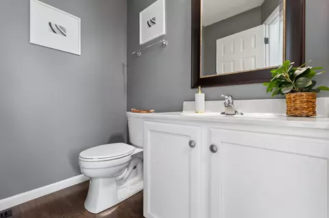 Bath - 2935 Splitrock Rd, Columbus, OH 43221 photo 1 of 4