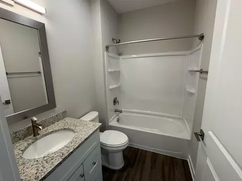 Bath - 152 Harwitch Rd, Delaware, OH 43015 photo 1 of 2