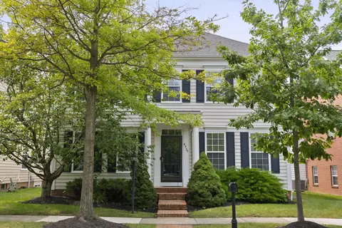 4979 Hearthstone Park Dr, New Albany, OH 43054