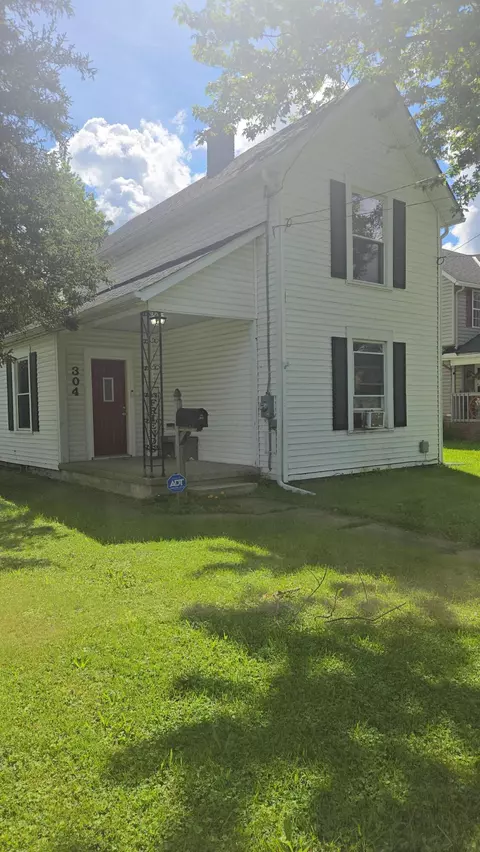 304 Uncapher Ave, Marion, OH 43302