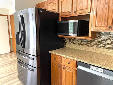 Kitchen - 31275 Deerfield Dr, Logan, OH 43138 photo 3 of 5