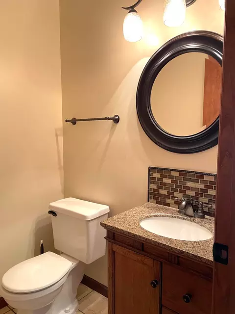 Bath - 31275 Deerfield Dr, Logan, OH 43138 photo 1 of 9
